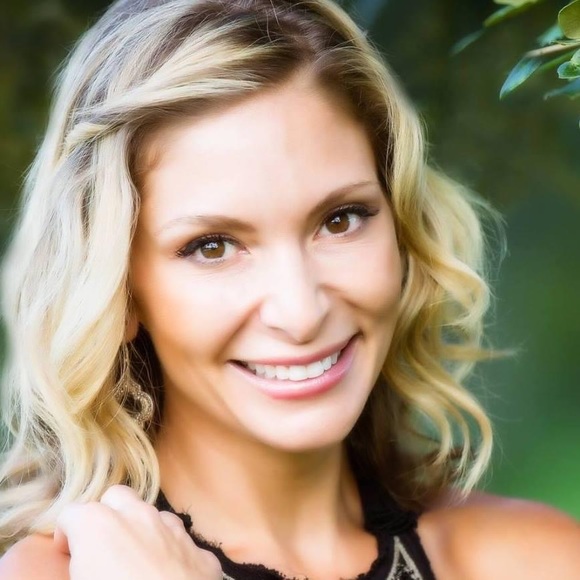 Meet your Posher, Jill - Picture 1 of 1